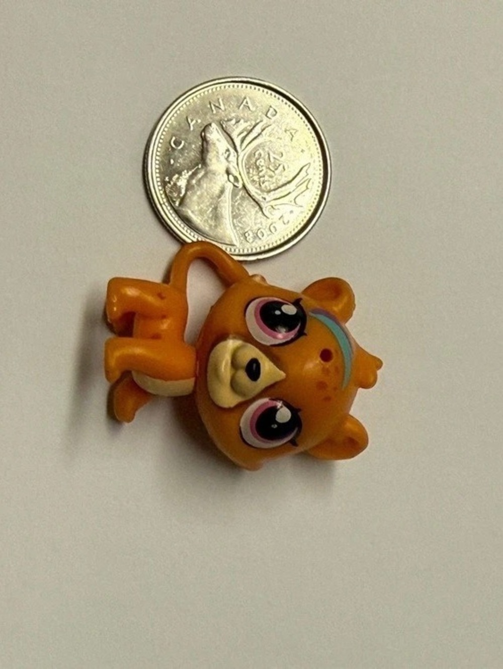 Hasbro Littlest Pet Shop #4017 Anik Von Fleet